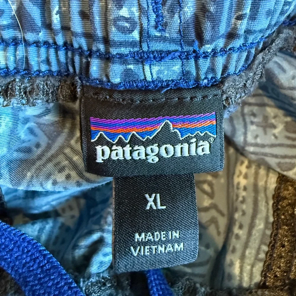 Patagonia Boys XL Blue Tribal Wavefarer Board Shorts Swim Surf